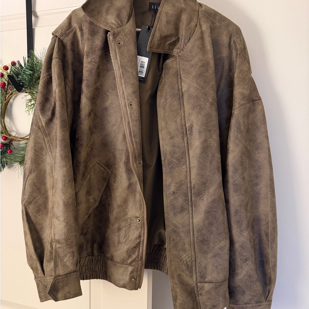 Princess Polly Lioness Kenny Bomber Jacket NWT Large